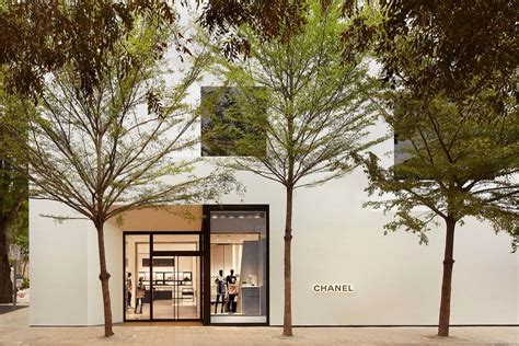 chanel boutique miami.